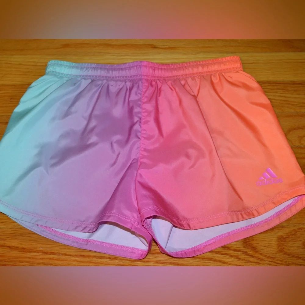 Youth girls Adidas shirts and shorts set, size S 7/8 - Picture 13 of 16